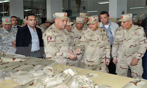 وزير الدفاع يفتتح وحدات إنتاجية جديدة متطورة تابعة لهيئة الإمداد والتموين
