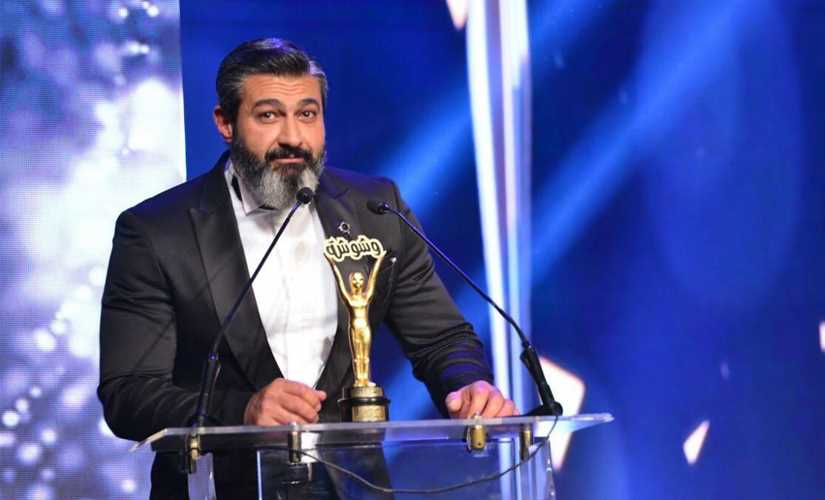 بالصور ..ياسر جلال يضيف جائزة جديدة لدورة فى "ظل الرئيس"