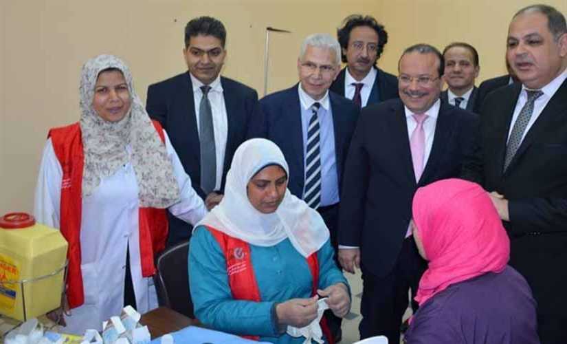 مستشفيات جامعة طنطا تواصل فحص المواطنين ضمن "100 مليون صحة"