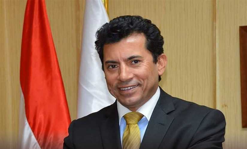 أشرف صبحي والسفير السعودي يكرمان نجوم الرياضة والفن