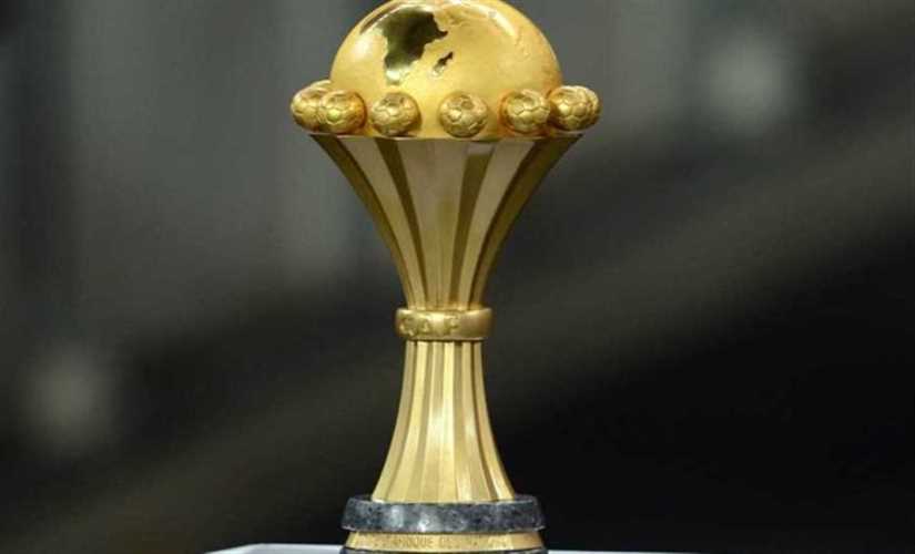 خروج أتوبيس كأس أمم افريقيا من صلاح سالم مع الكاميروني سونج
