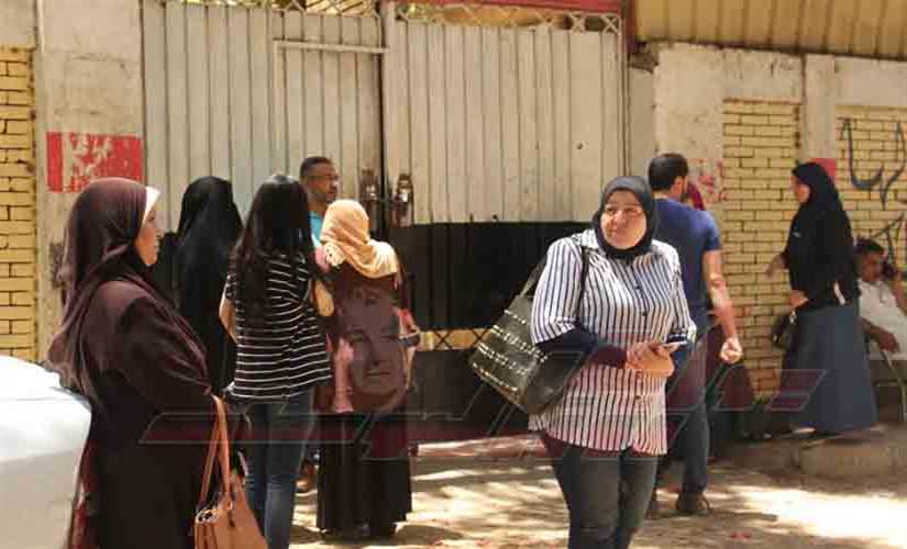 14 طالبًا مكفوفًا يؤدون امتحان اللغة الإنجليزية ببني سويف