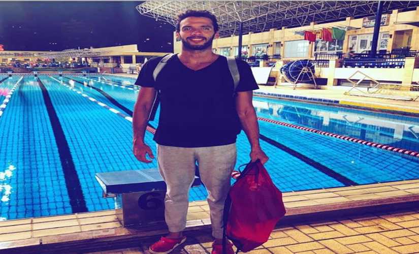 بعيدا عن الإنجازات .. الجانب الآخر في حياة تمساح السباحة المصرية