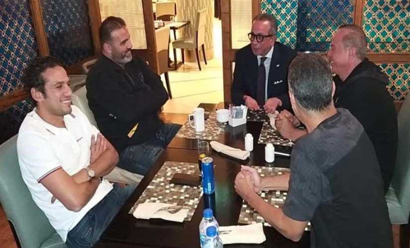 الجنايني وفضل وعبدالله في مقر إقامة المنتخب الأولمبي.."صور"