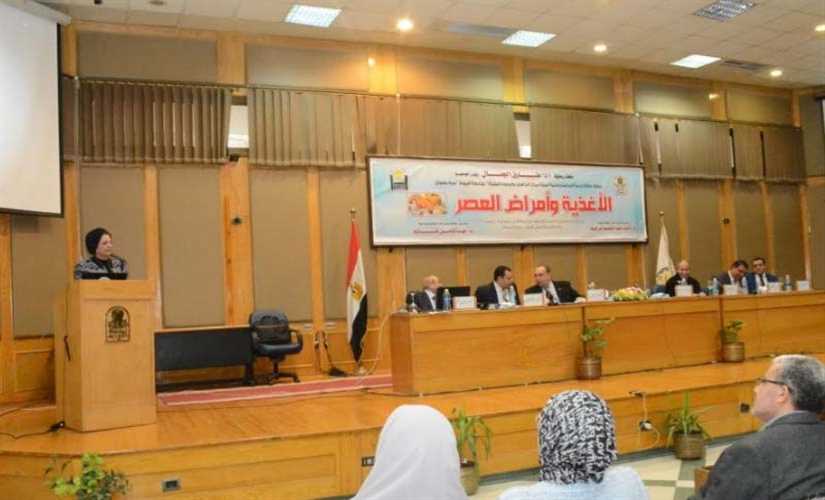 "الأغذية وأمراض العصر" في ندوة بيئية بجامعة أسيوط