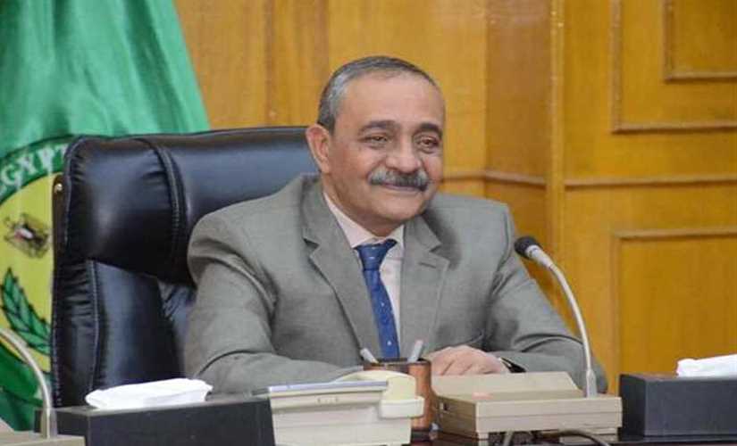 "بسلة" يستغيث بمحافظ الإسماعيلية
