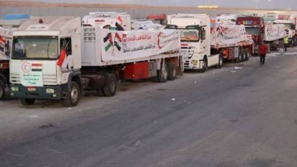 الهلال الأحمر: قافلة "زاد العزة" الـ73 تحمل نحو 9300 طن مساعدات للفلسطينيين