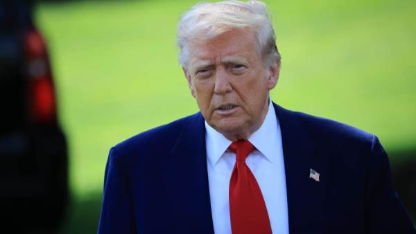 يشمل حملة الجوازات الفلسطينية.. ترامب يضيف دولاً جديدة لقائمة حظر الدخول