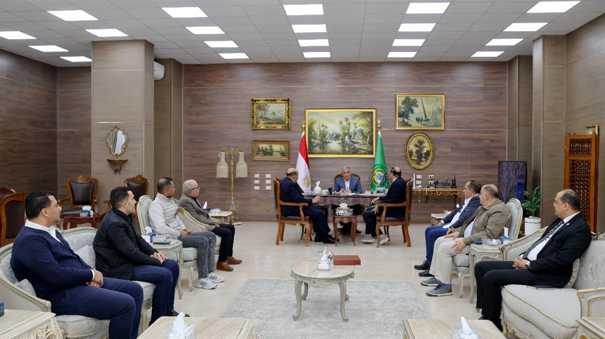 رئيس اتحاد الكونغ فو يبحث مع محافظ الإسماعيلية إقامة معسكر تدريبي دولي