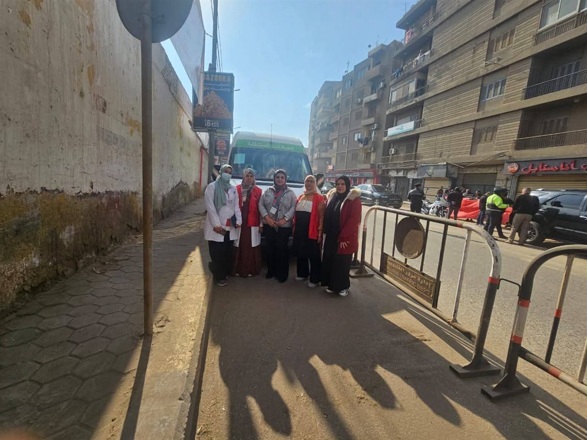 انتشار السيارات أمام الكنائس