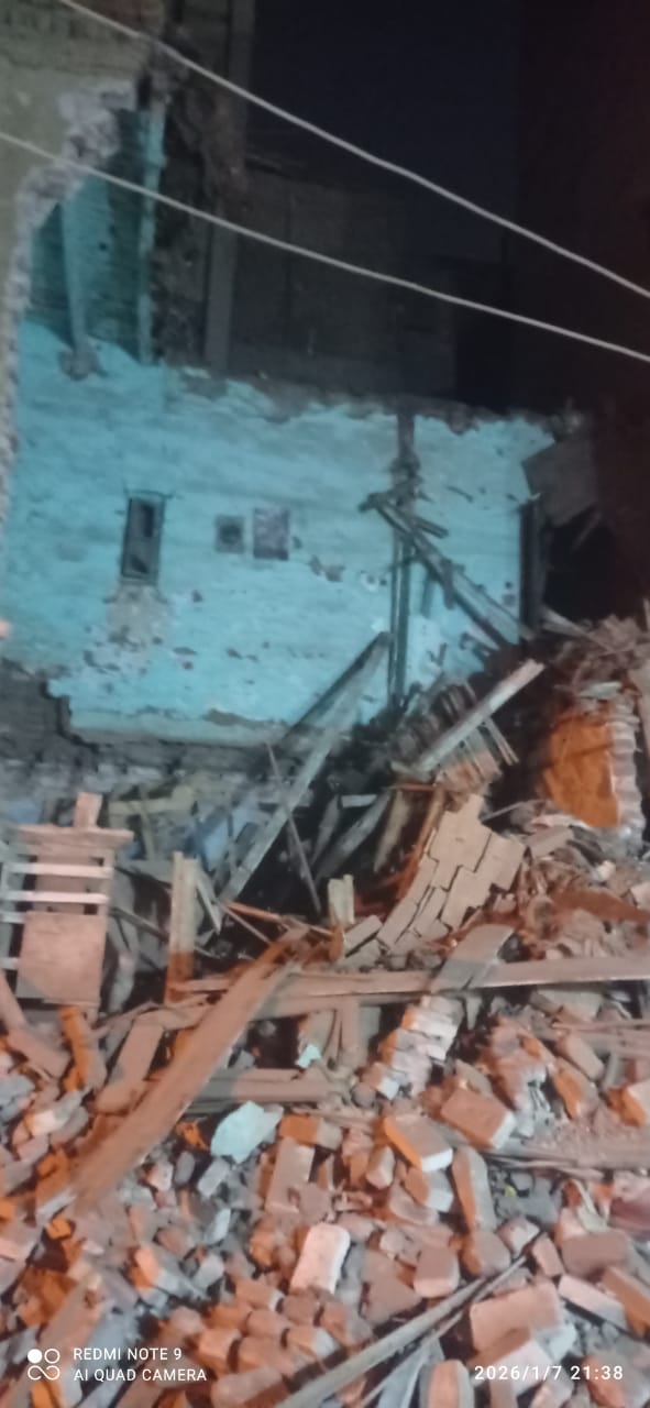 انهيار مبنى خال من السكان