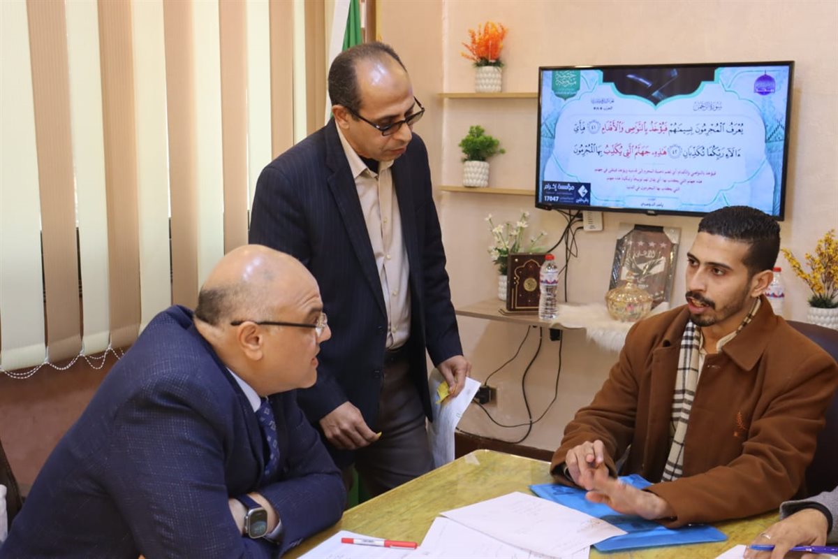 محافظ القليوبية يستمع لشكوى مواطن