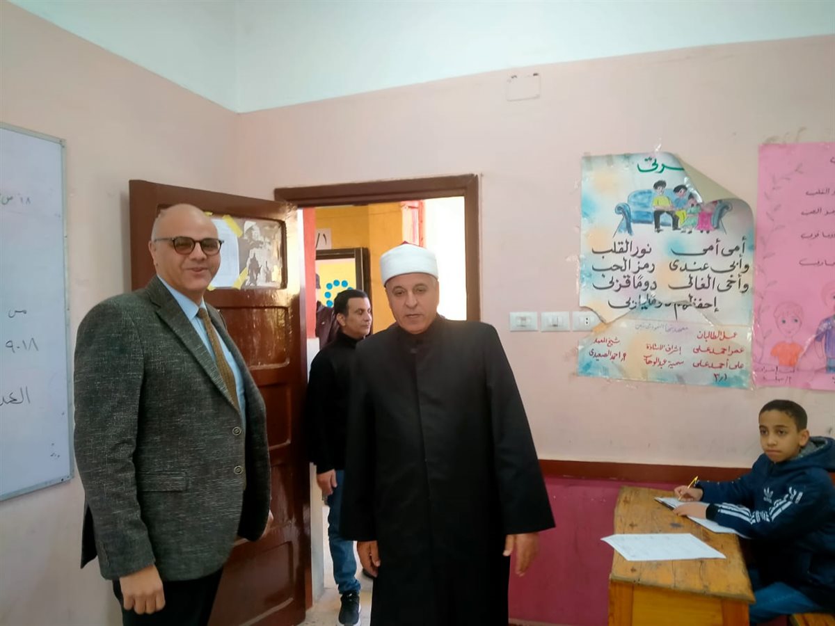 تفقد سير اللجان