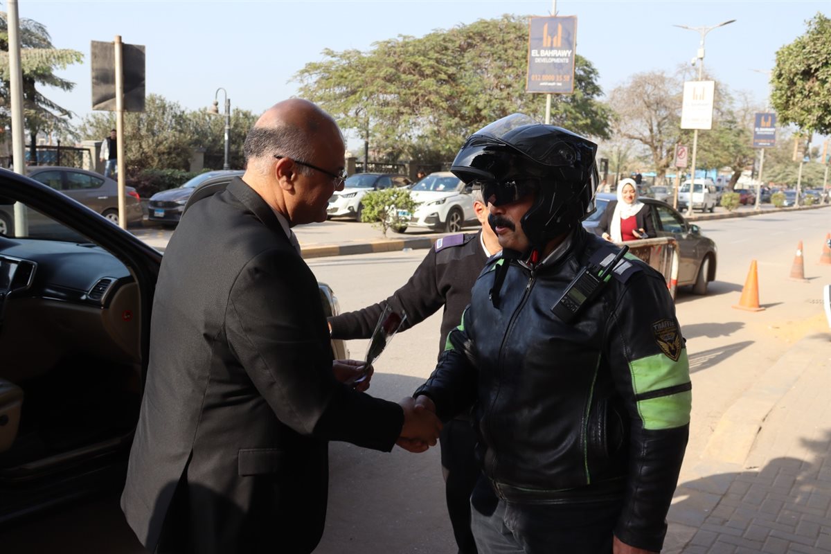 تقديم التهنئة