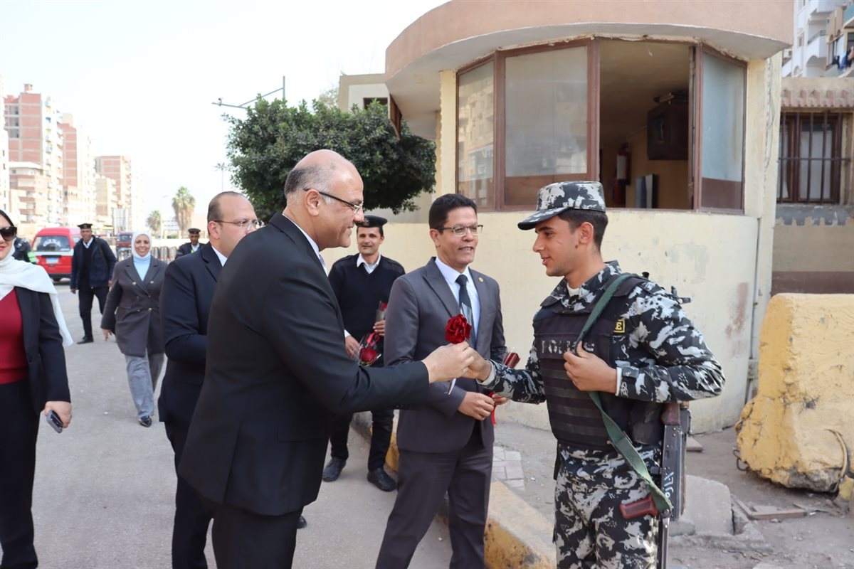 تقديم التهنئة للافراد