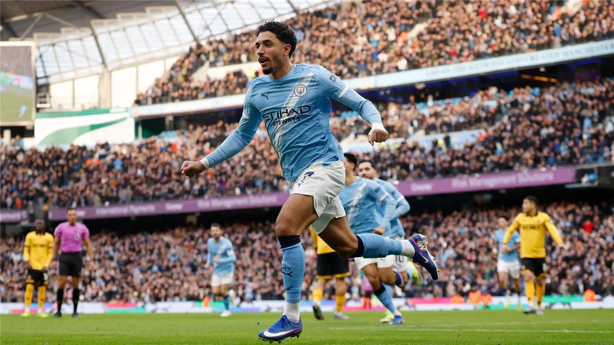 عمر مرموش مانشستر سيتي