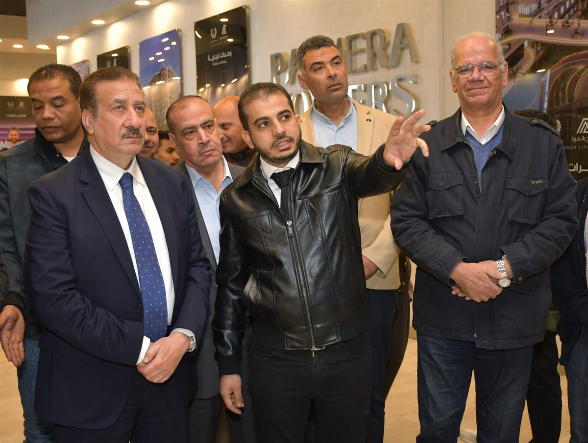محافظ بورسعيد يتابع معدلات تنفيذ أبراج بالميرا بحي الضواحي