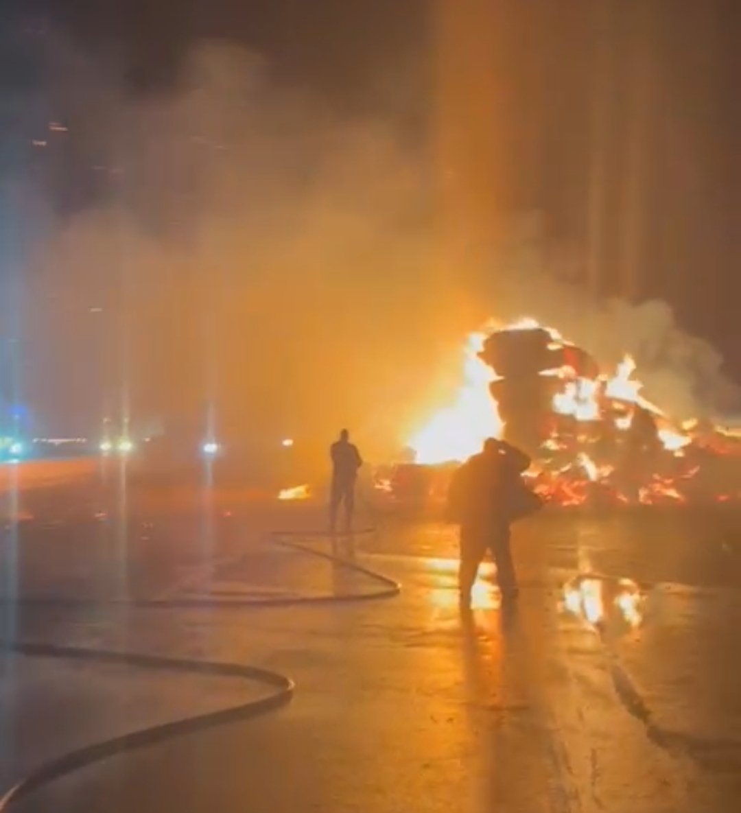 حريق سيارة نقل ببورسعيد&nbsp;