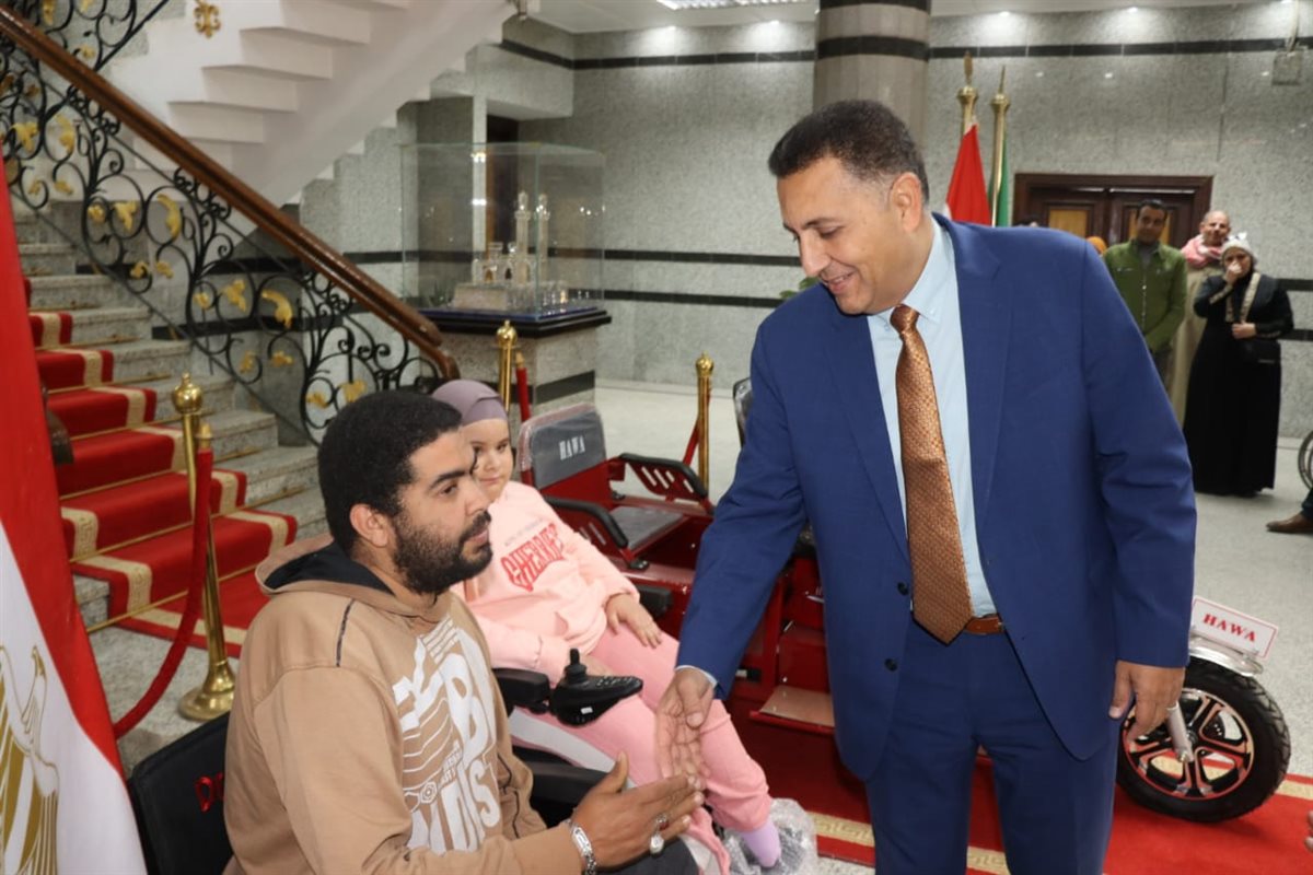 تسليم كرسى متحرك