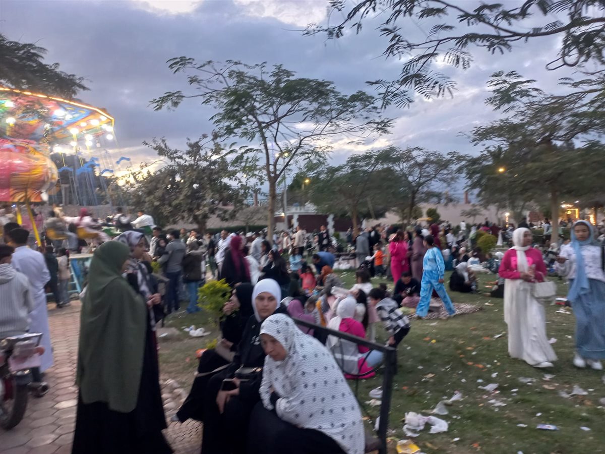 إقبال على الحدائق