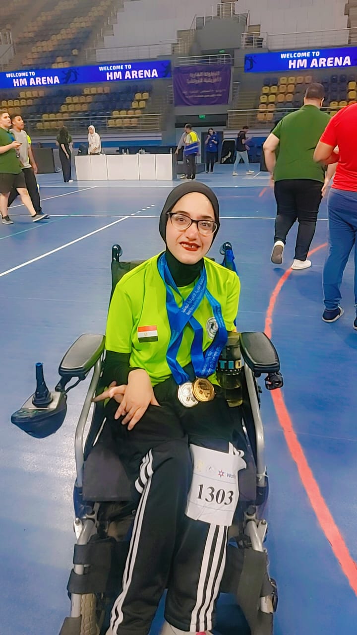 رحمة مصطفي بطلة البوتشيا البارالمبية