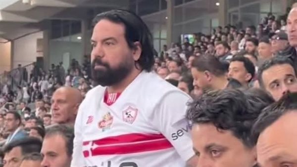 مدحت عبد الهادي من مدرجات الزمالك