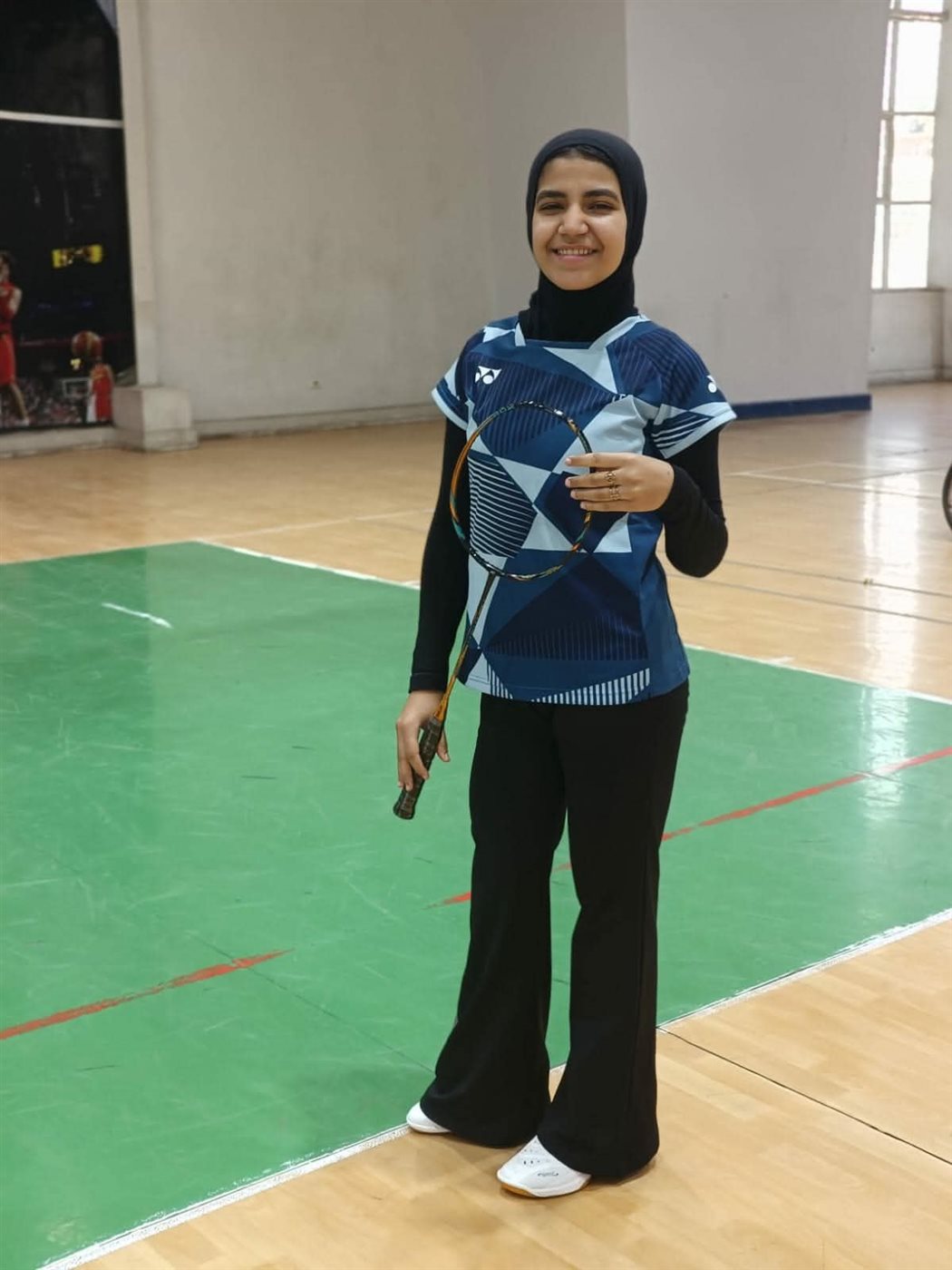 بسملة هاشم حسن بطلة الريشة الطائرة البارالمبية