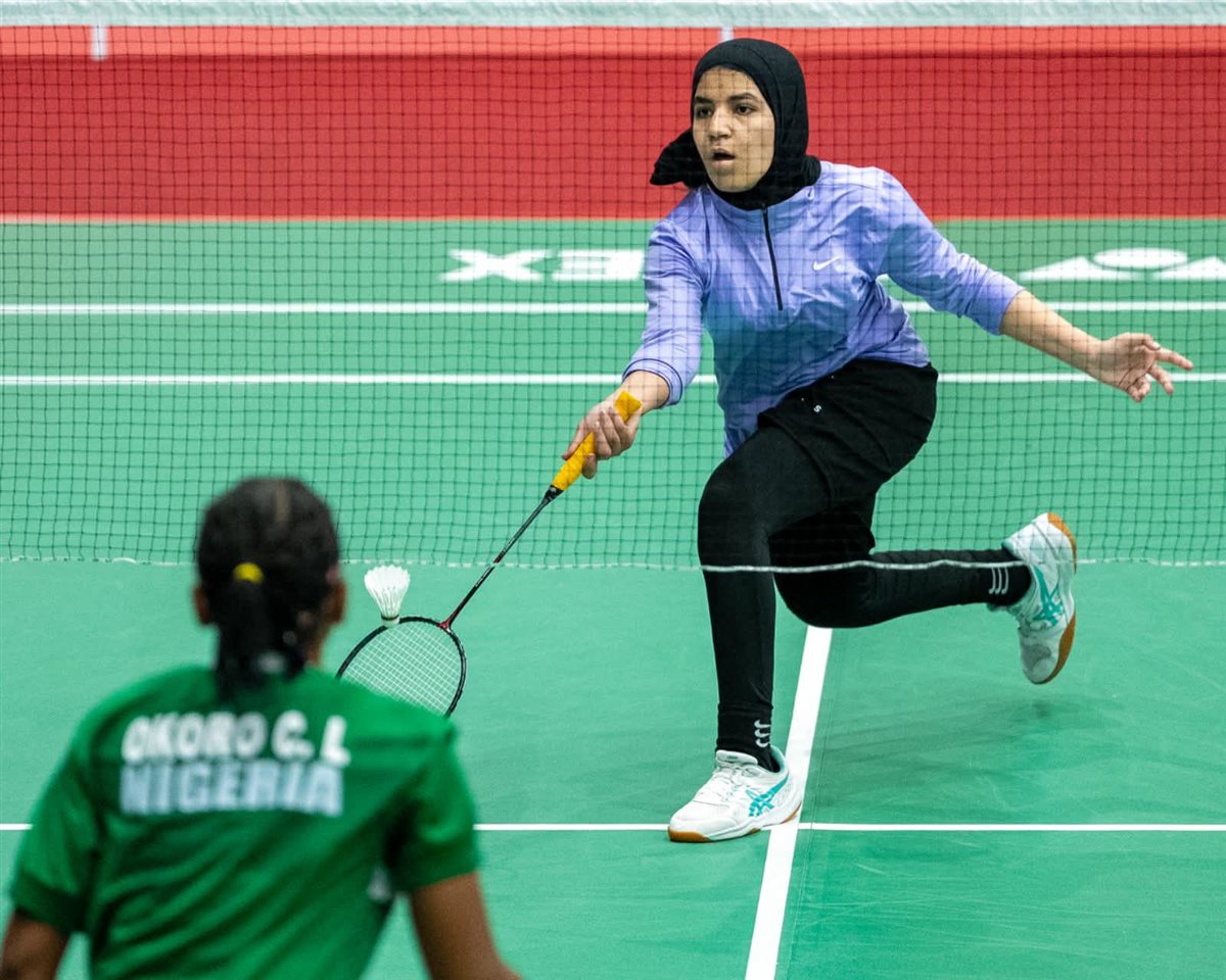 بسملة هاشم حسن بطلة الريشة الطائرة البارالمبية