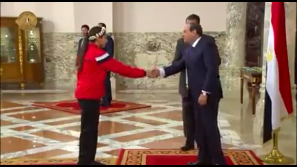 فاطمة احمد الصاوي بطلة السباحة البارالمبية