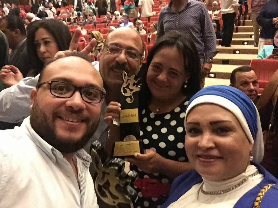 لبنى مصطفى بطلة السباحة لذوي الاحتياجات الخاصة