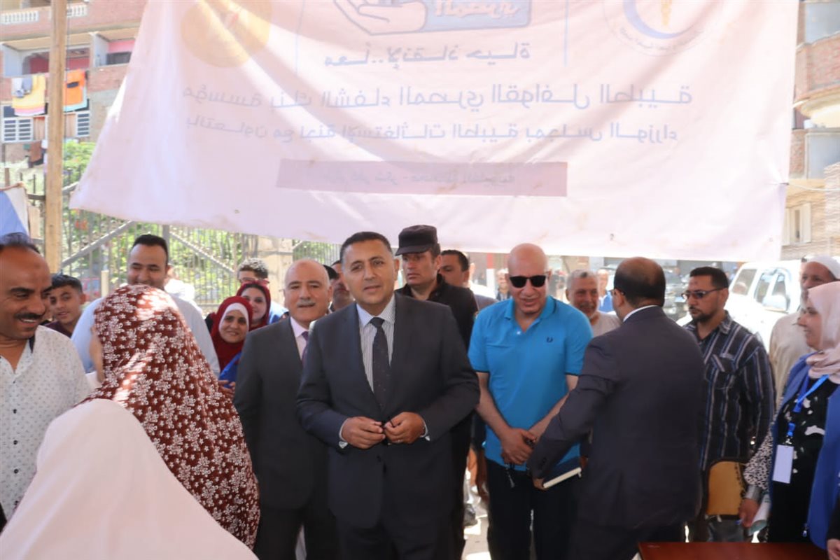 محافظ القليوبية يتفقد القافلة&nbsp;