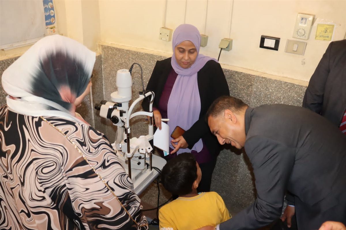 الكشف على المواطنين&nbsp;