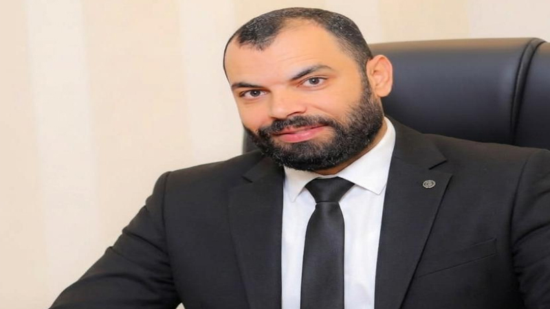 دكتور عبدالحميد غانم عضو مجلس إدارة الشركة والمشرف العام على القطاع التجاري
