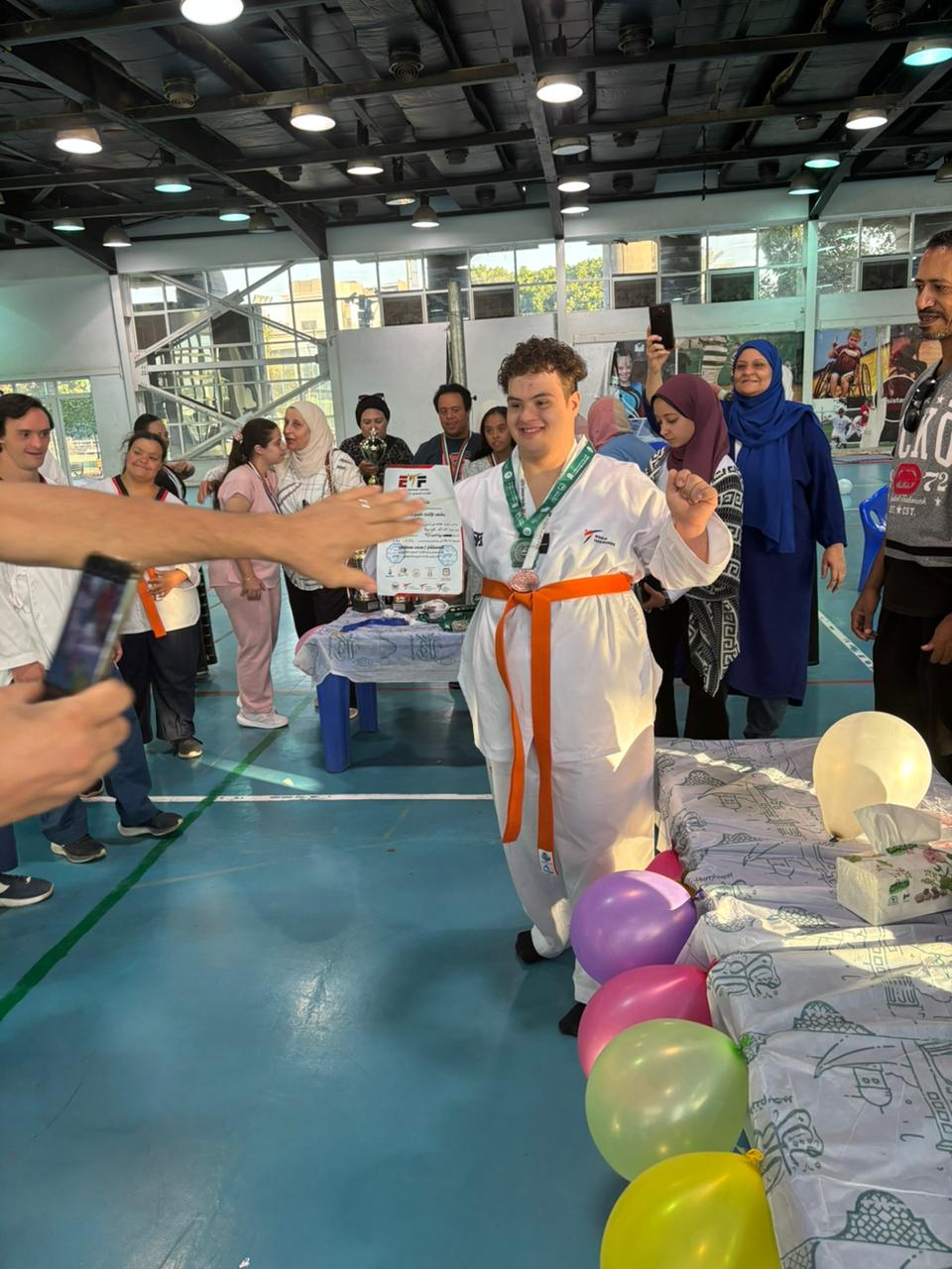 محسن شريف جلال عبد الفتاح بطل السباحة و التايكوندو و رفع الأثقال البارالمبي&nbsp;