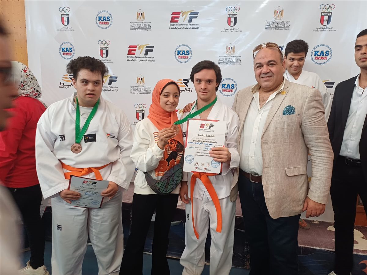 محسن شريف جلال عبد الفتاح بطل السباحة و التايكوندو و رفع الأثقال البارالمبي&nbsp;