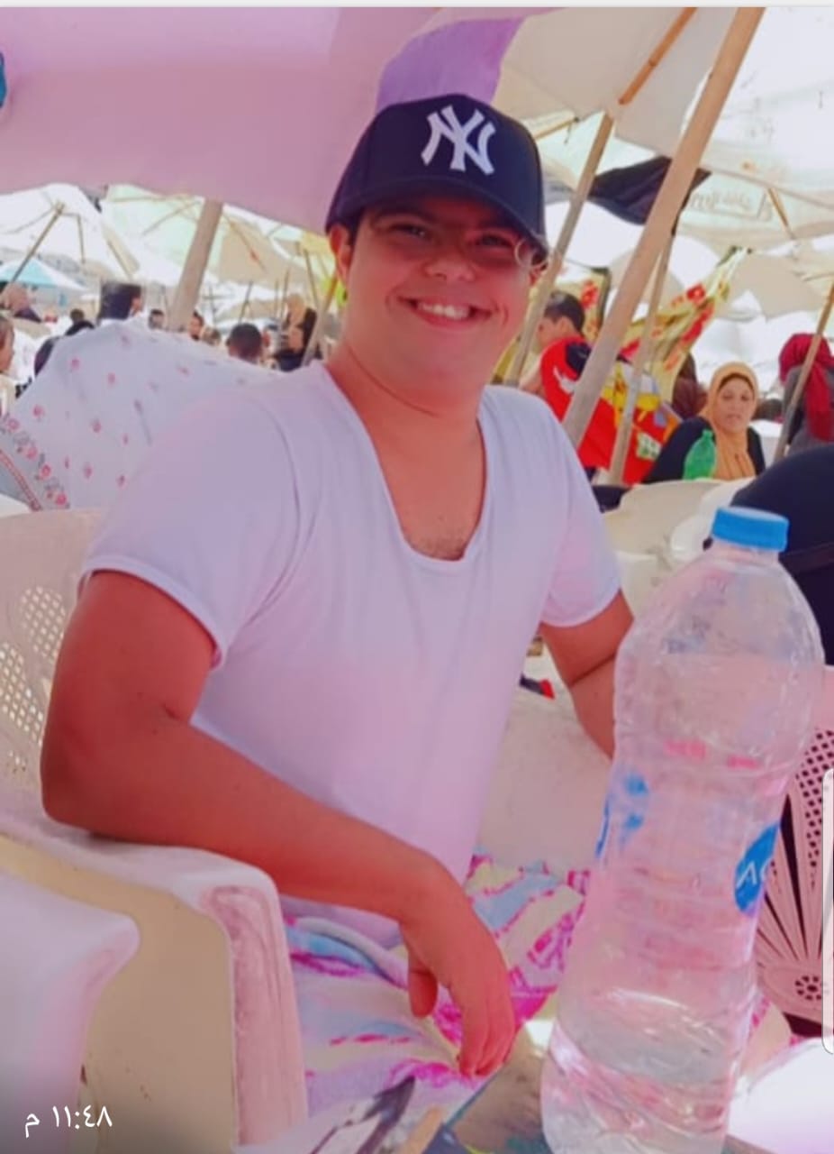 أحمد إمام عبد الجواد بطل السباحة لذوي الاحتياجات الخاصة