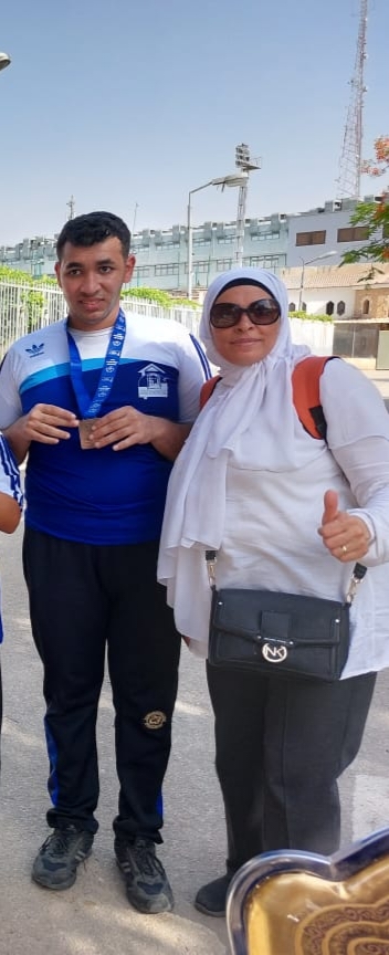 سيف أحمد عبد الكريم بطل السباحة لذوي الاحتياجات الخاصة