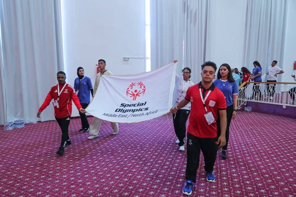 مهند محمد معوض بطل السباحة لذوي الاحتياجات الخاصة