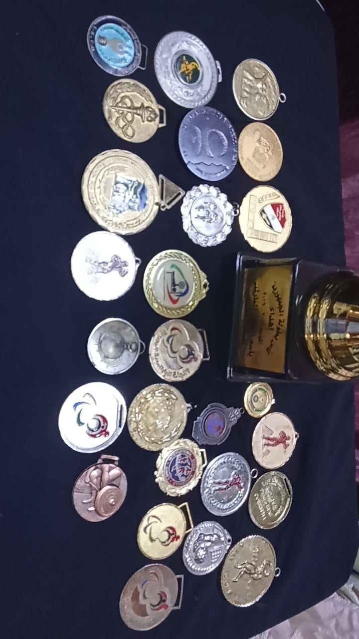 طارق منير حسين بطل رفع الأثقال البارالمبي