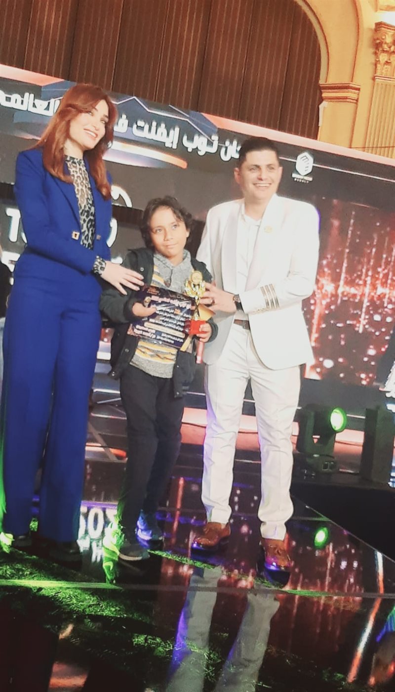يوسف عمرو محمد عبد المجيد بطل السباحة لذوي الأحتياجات الخاصة