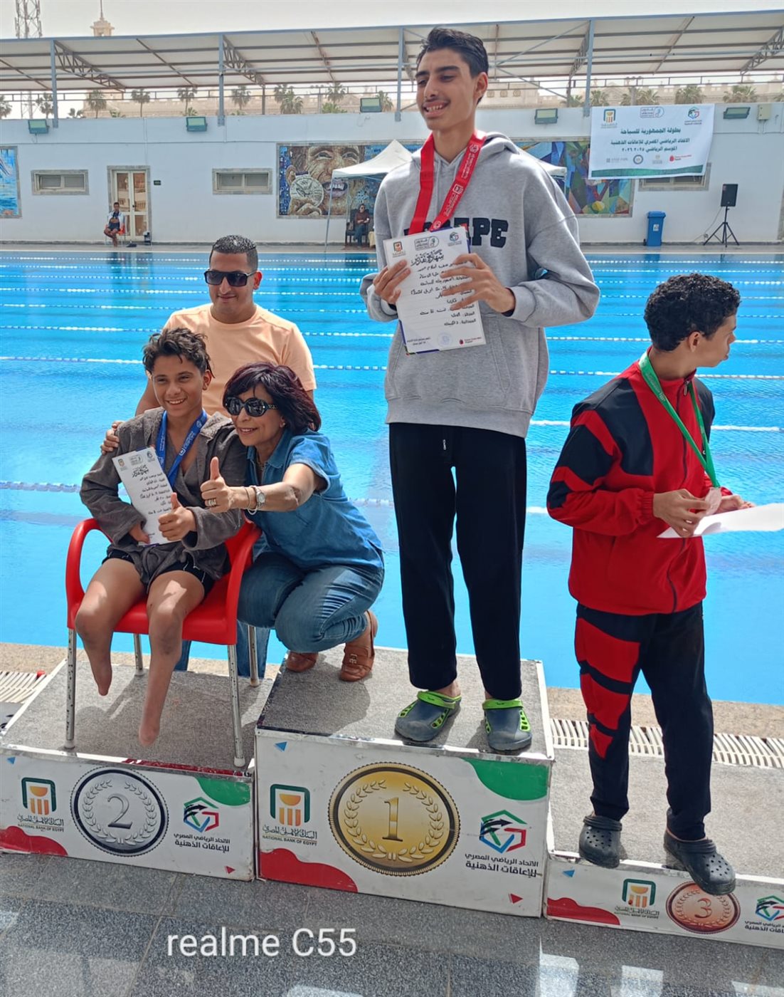يوسف عمرو محمد عبد المجيد بطل السباحة لذوي الأحتياجات الخاصة