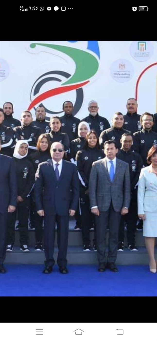 عمر ياسر السيد أحمد بطل السباحة لذوي الهمم