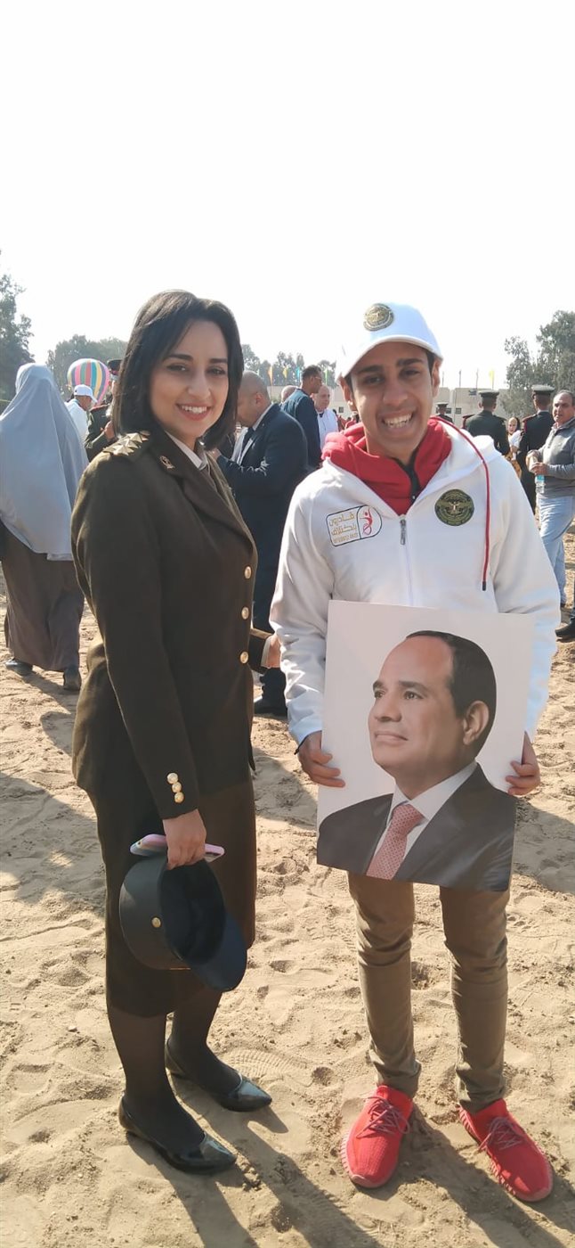 عمر ياسر السيد أحمد بطل السباحة لذوي الهمم