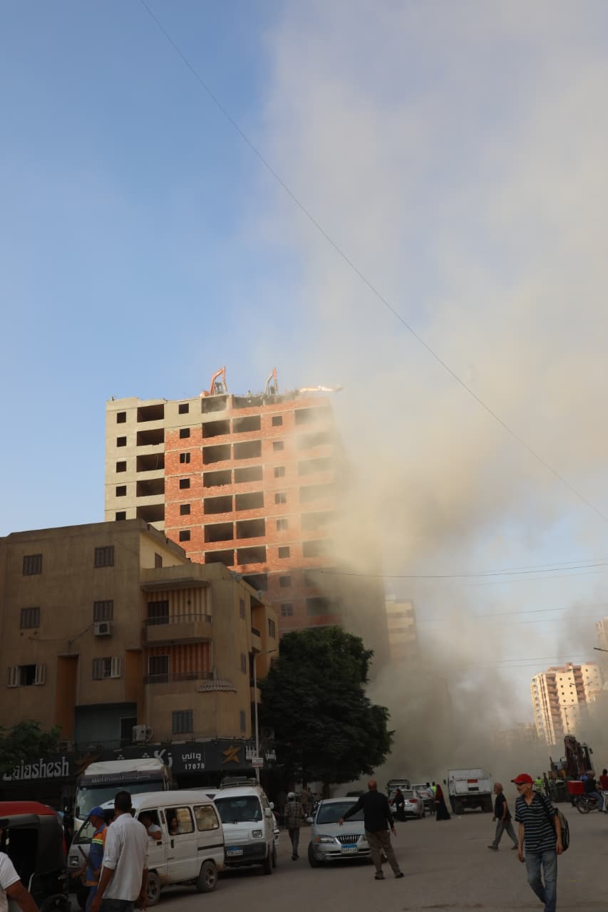 إزالة عقار مخالف على مساحة 700 متر بمؤسسة الزكاة