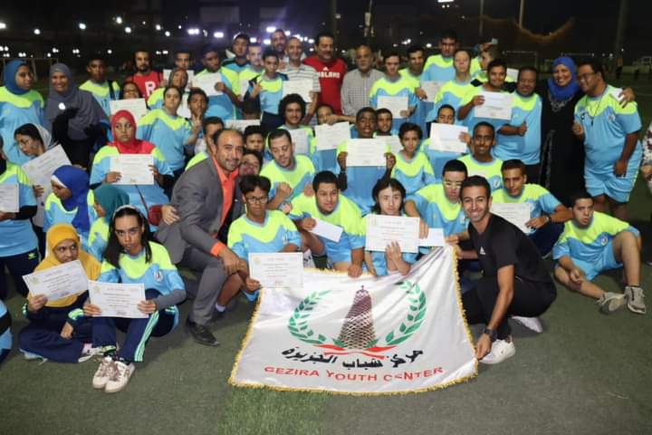 أحمد حلمي بطل العاب القوى و السباحة وكرة القدم لذوي الاحتياجات الخاصة