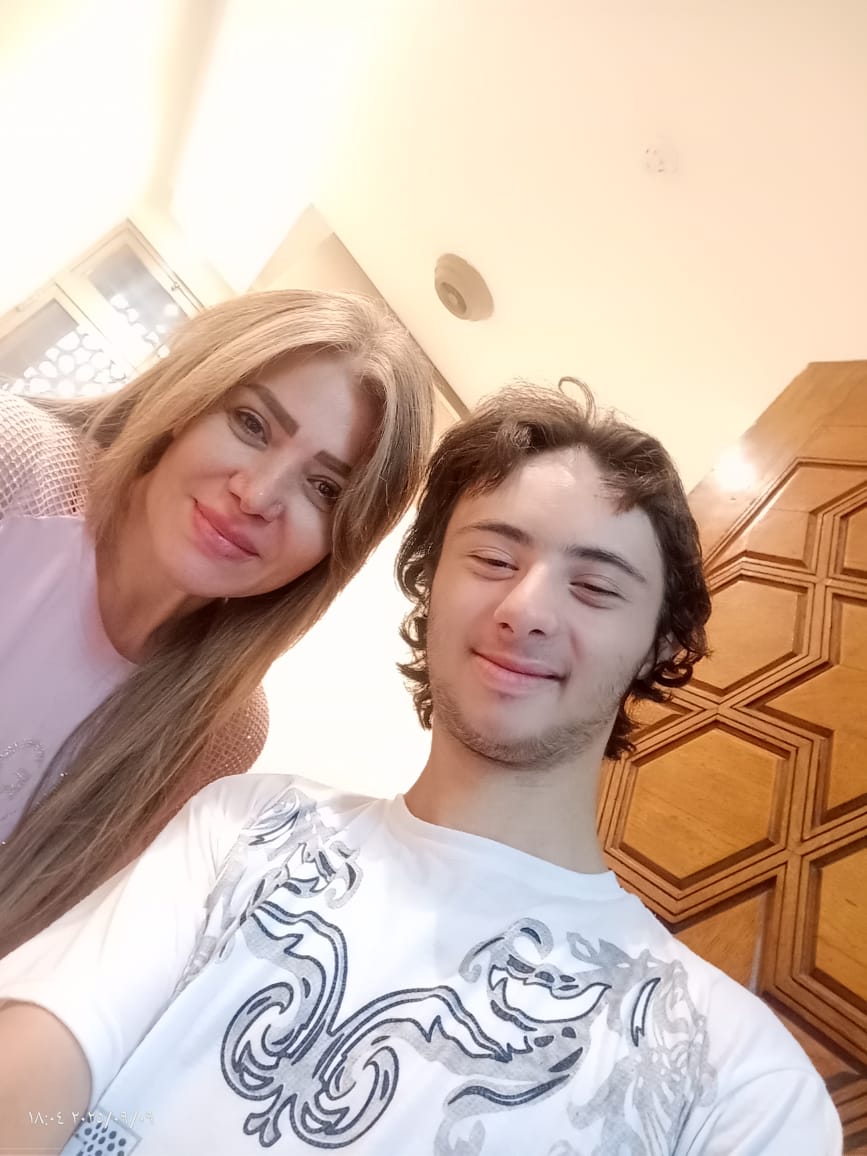 أحمد حلمي بطل العاب القوى و السباحة وكرة القدم لذوي الاحتياجات الخاصة