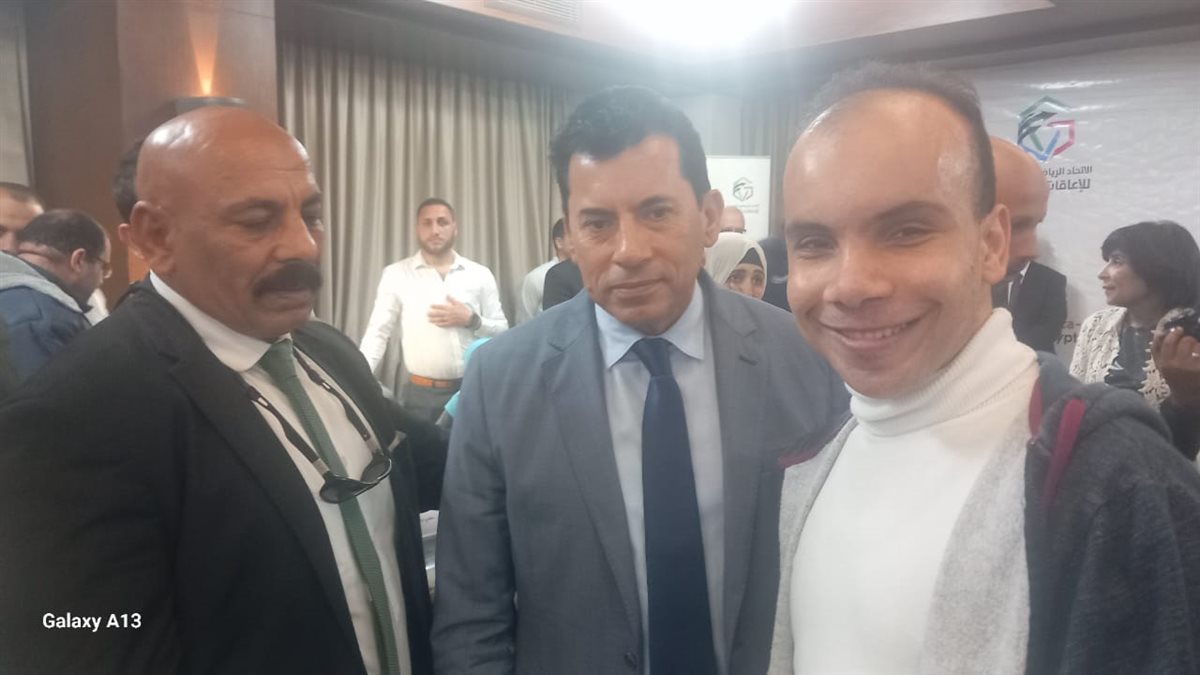 محمد عبد اللطيف إبراهيم بطل تنس الطاولة وكرة القدم وكرة اليد والعاب القوي لذوي الاحتياجات الخاصة&nbsp;