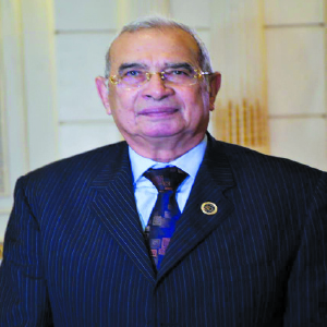 رفعت قمصان