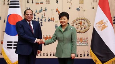 السيسي يلتقي برئيسة كوريا الجنوبية في مقر إقامته بالصين
