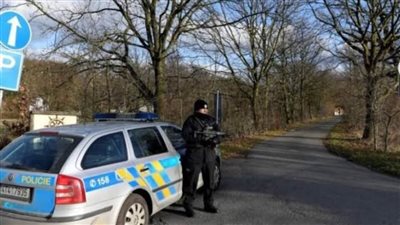 التشيك تعتقل 17 مهاجرا على الحدود مع سلوفاكيا خلال يوم